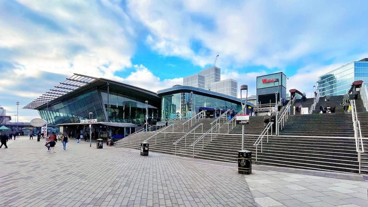 Stay Near Westfield Stratford & Abba Arena! London Exterior photo